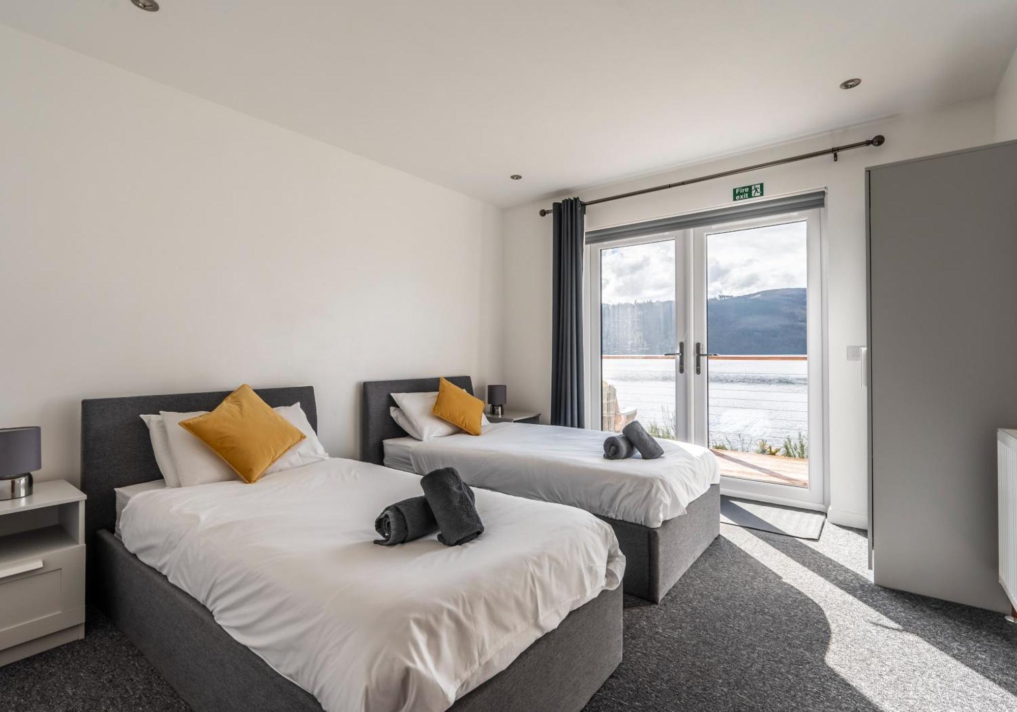 Shoreland Lodges - Cherry Lodge Fort Augustus Ngoại thất bức ảnh